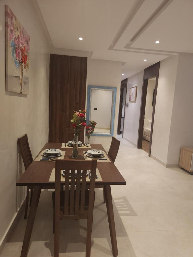 Modern Luxury Retreat: 2-Bedroom Apartment In The Heart Of Marrakech Marrakesh Exterior photo